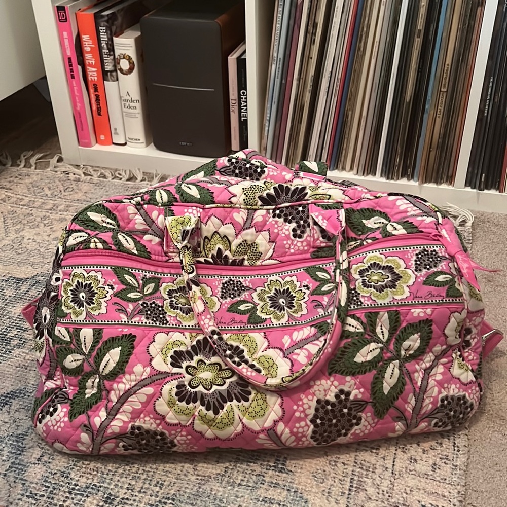 VERA BRADLEY WEEKENDER DUFFLE BAG